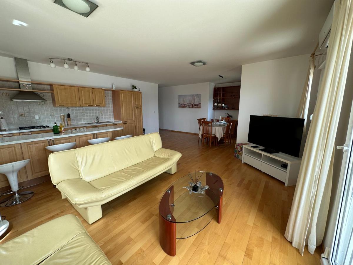Aurora Luxury Apartment Trogir Buitenkant foto