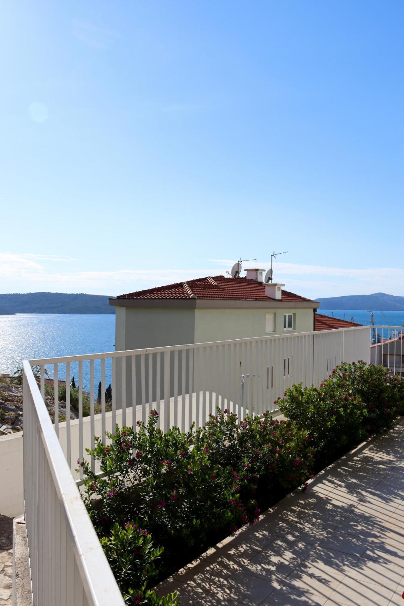 Aurora Luxury Apartment Trogir Buitenkant foto